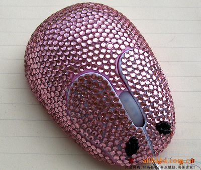 產(chǎn)品貼鉆鑲鉆粘鉆加工服務 - 深圳市彩途工藝品